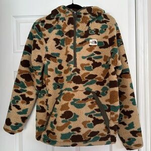 North face Camo zip-Hooded Fleece w/Arm Patches